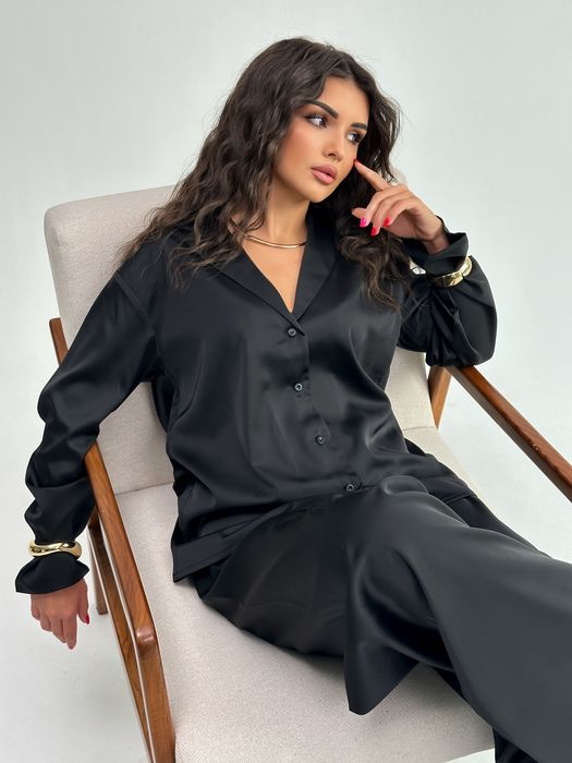 Satin pijama ayollar uchun