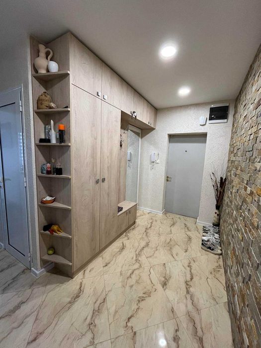 Продава се Четиристаен апартамент в София, Левски Г - 104 кв.м за 2308 €/кв.м - Снимка #1