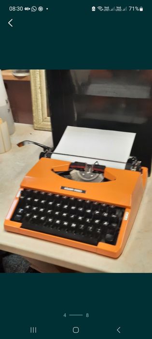 Mașină de scris Silver Reed impecabilă