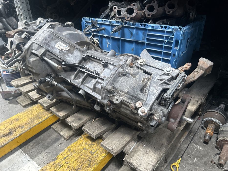 Cutie viteze  transit 2.2 euro 5 tr spate