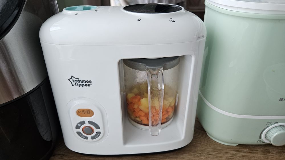 TOMMEE TIPPEE Уред за готвене на пара и блендер