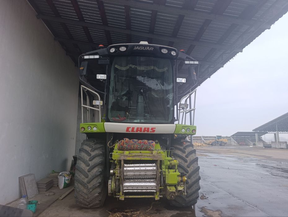 Кормо уборочный комбайн