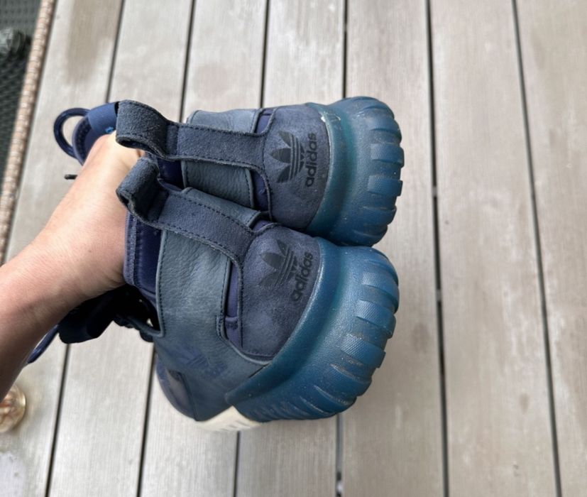 Vând adidas tubular x knit