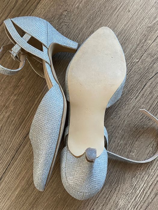 Танцови обувки танго и латино