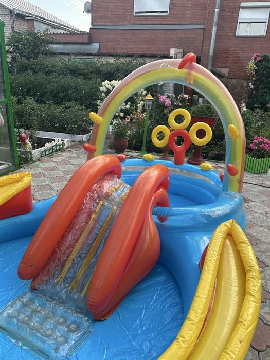 Продам детский бассейн новый