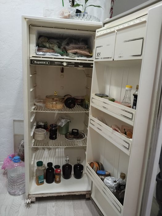Продам холодильник