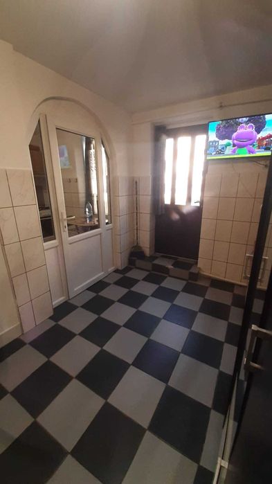 Garsoniera de vânzare zona dovali