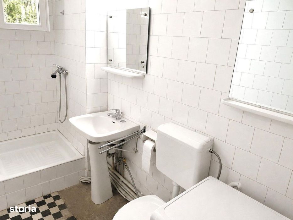 Apartament 4 Camere Etaj 1 cu garaj  si boxa Baia Mare Central