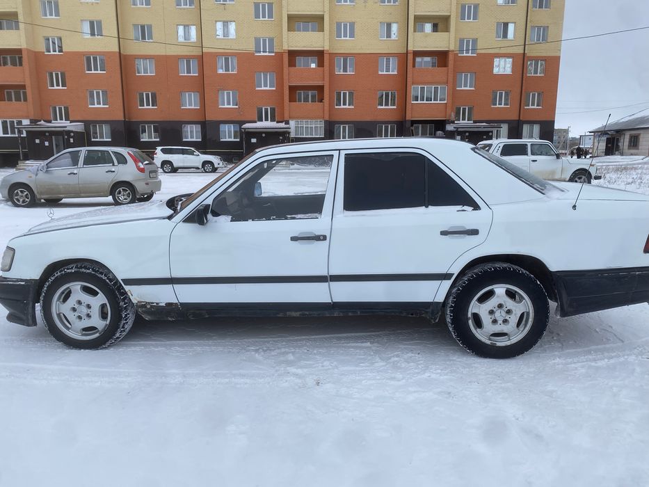 Мерседес 124 е230 до рест