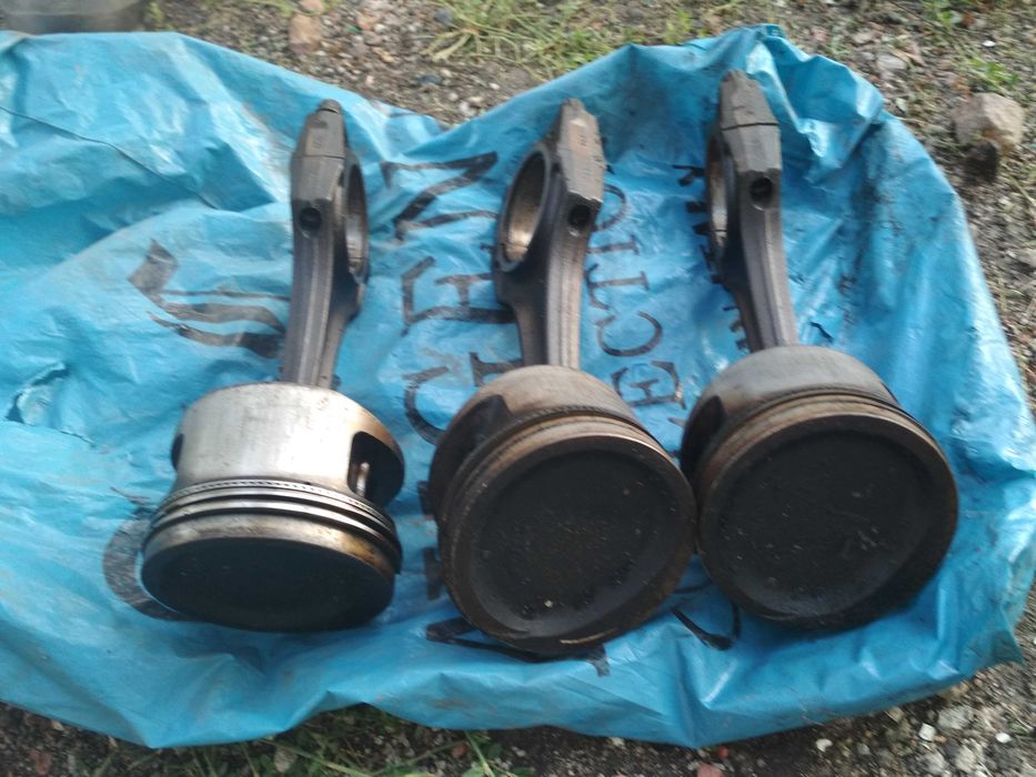 Продам поршни БМВ е 36 м-40