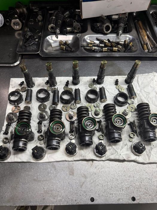 Оригинални дюзи  BOSCH 0414720210 / 07Z130073F