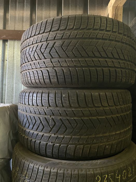 Зимние шины 215/45/17