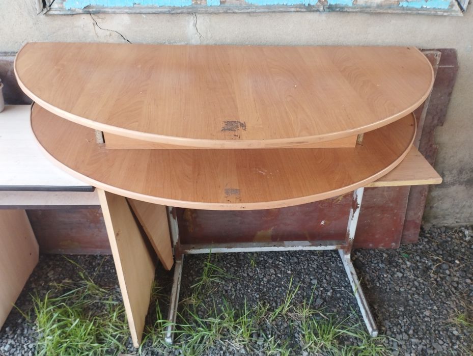 Продам Круглый стол