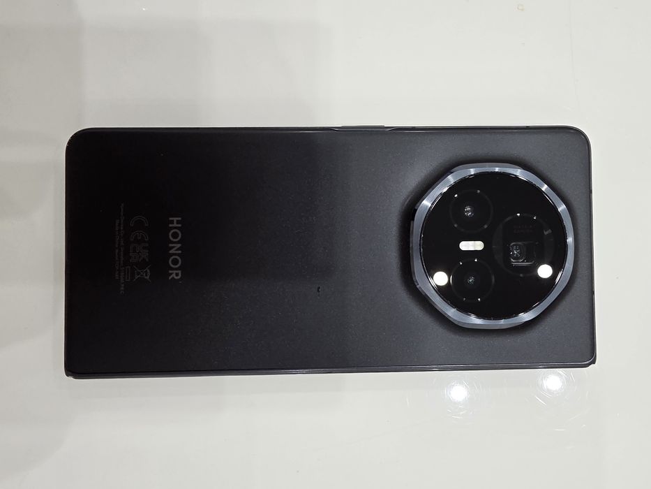 Honor Magic V3 512gb с гаранция