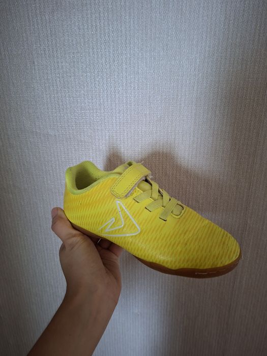 Продам Бутсы детские