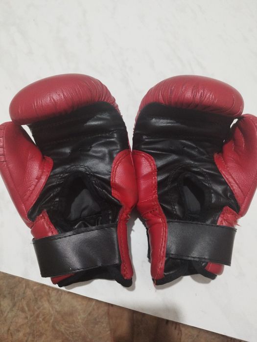 спорт, перчатки для бокса