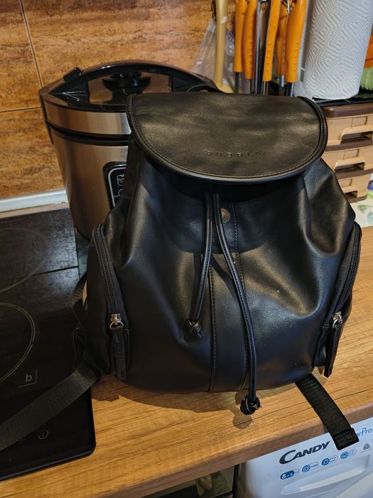 Раница от еко кожа