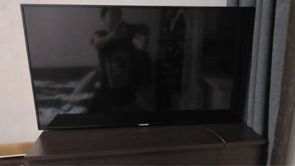 Продам телевизор