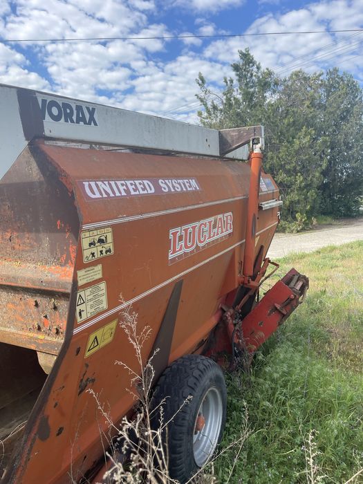 Vand ca fier vechi remorca tehnologica pregatit hrana pentru animale