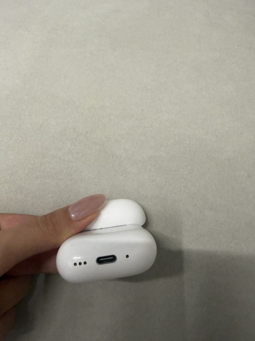AirPods 4 оригинал