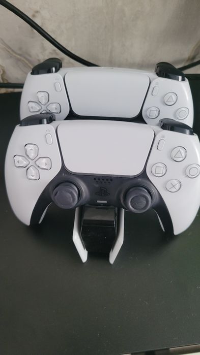 Продам Playstation 5