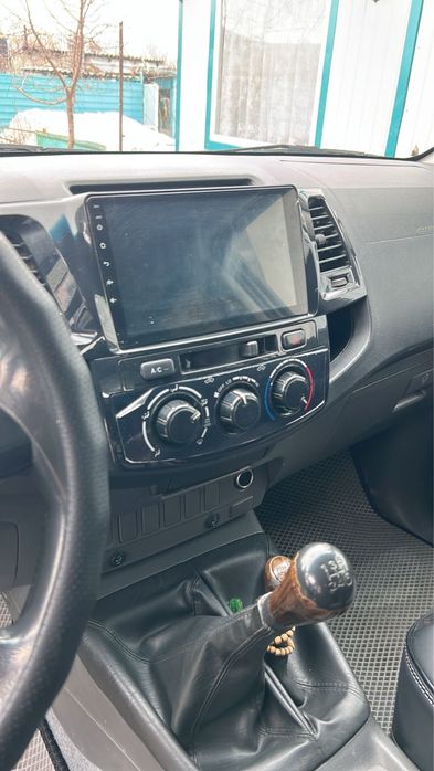 Продам тойоту хайлюкс