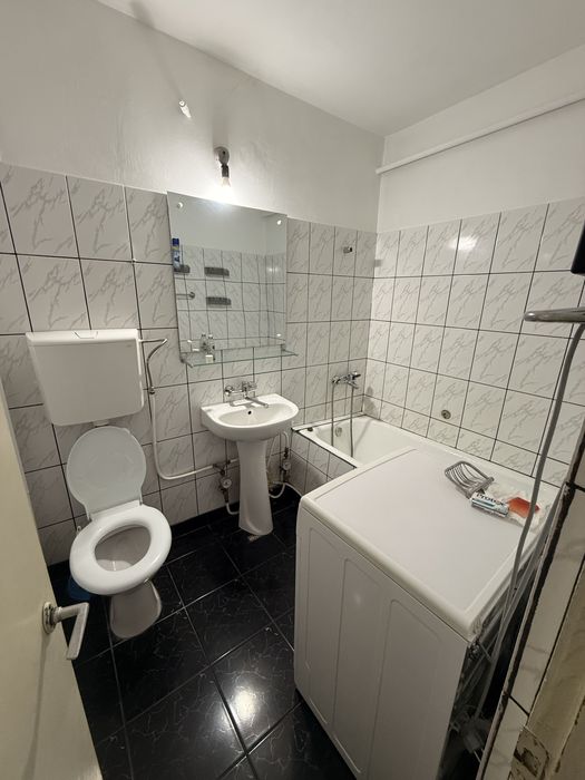 Se inchiriaza garsoniera in Rm Valcea, nord