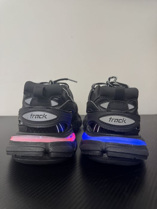 balenciaga trak led black