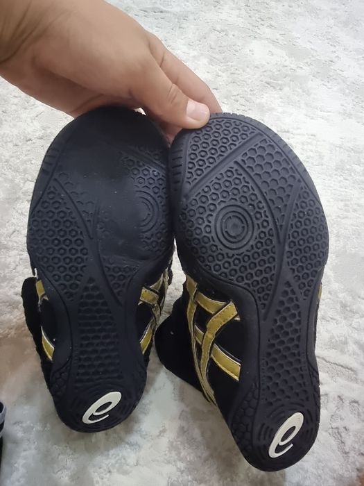 Продаю барцовки оригинал матфлекс 4 и тайгер