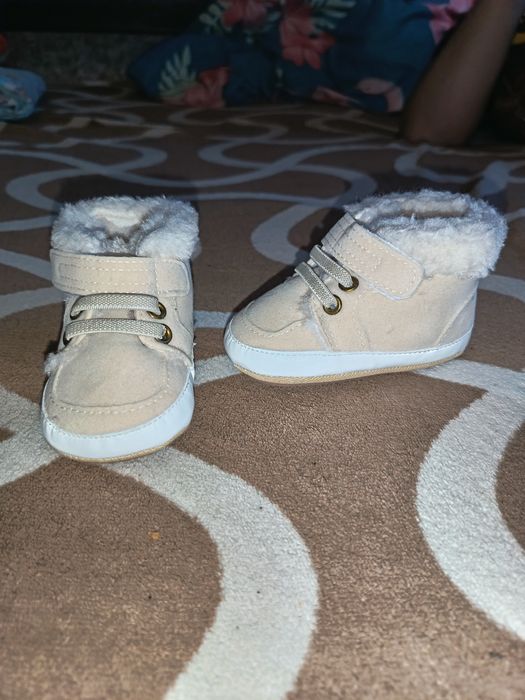 Продам детские вещи