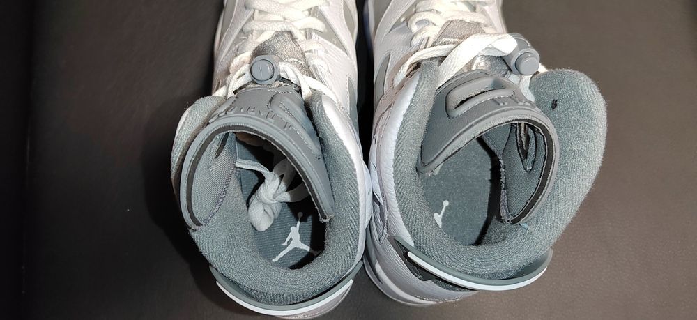 Nike Air Jordan 6 Retro