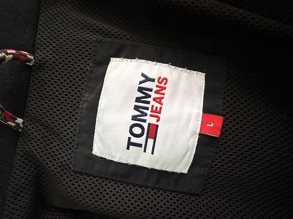 Tommy Jeans Essential Casual  мъжко яке тип бомбер