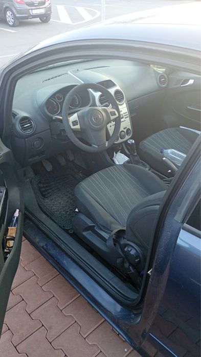 Opel corsa  coupe 1.3 cdti