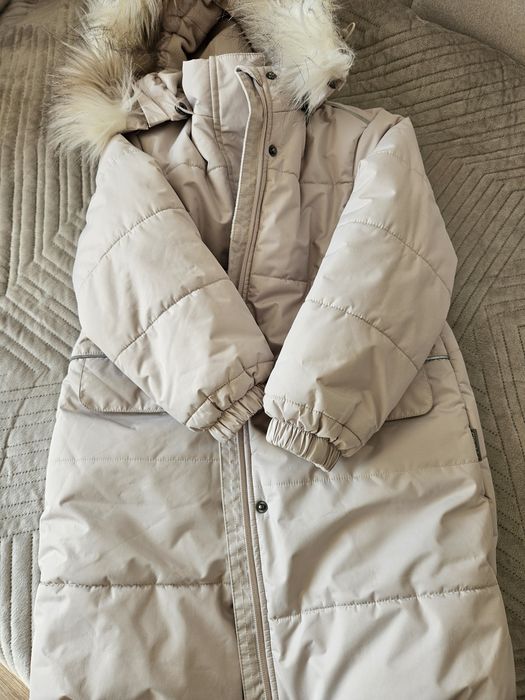 Зимняя куртка на девочку
