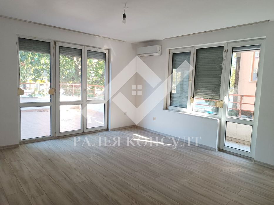 Продава се Тристаен апартамент в Пловдив, Каменица 1 - 170 кв.м за 1548 €/кв.м - Снимка #3