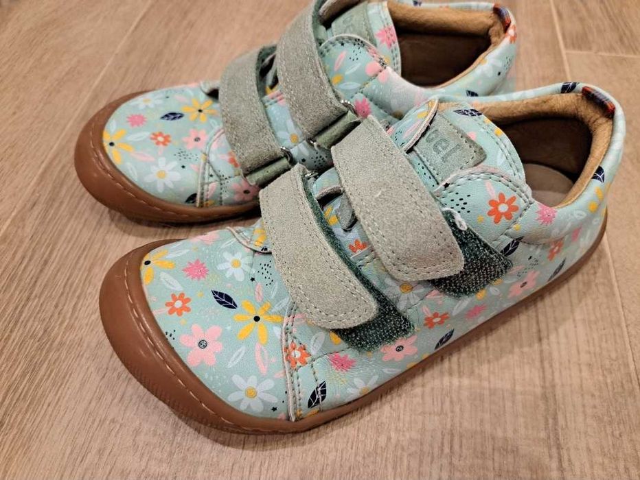 Боси преходни обувки KOEL, 33 номер