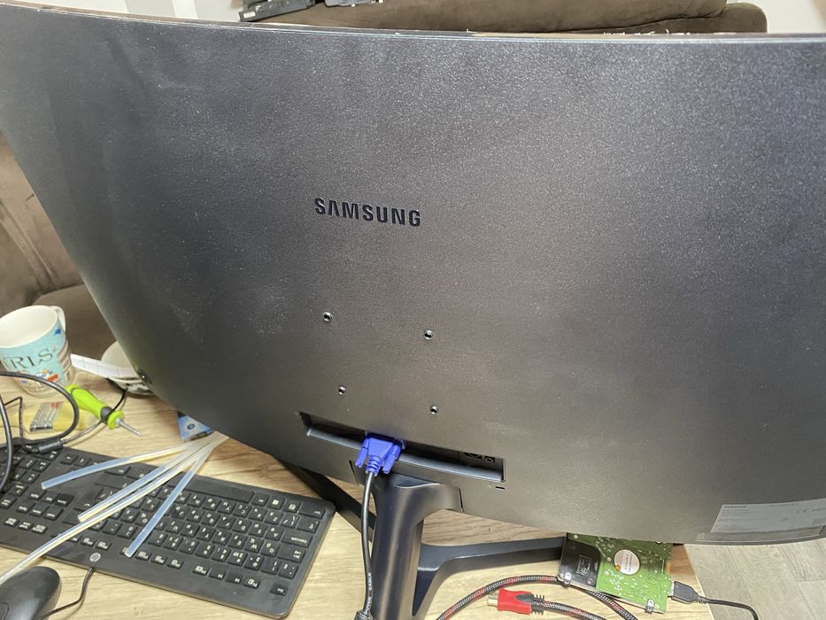 Монитор Samsung 32 на запчасть