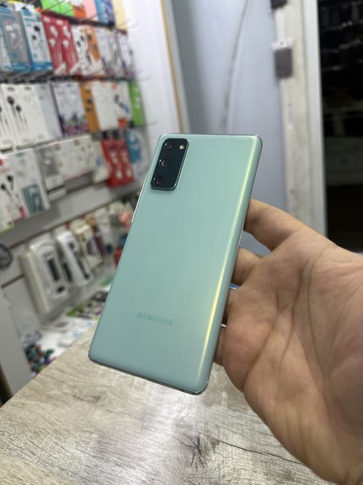 samsung s20fe holati yaxshi 8/128gb