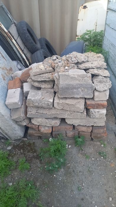 Строительный мусор для фундамента