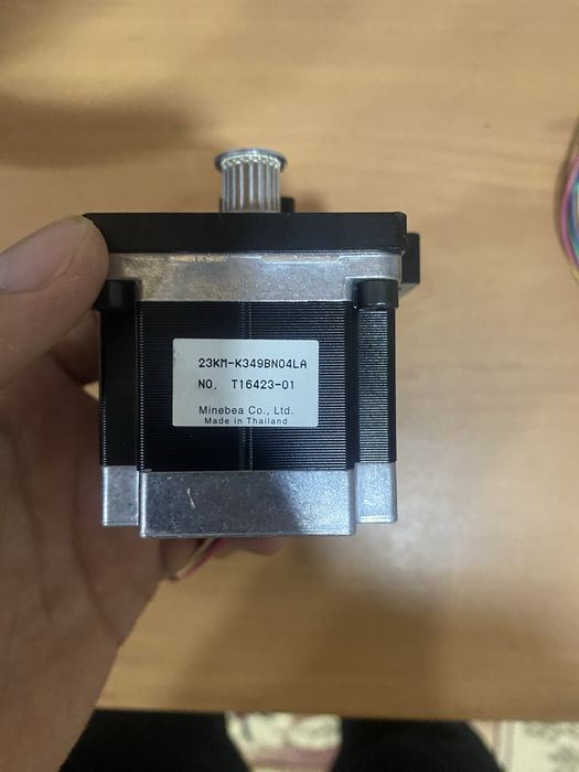 Шаговые моторы. Есть разные типы