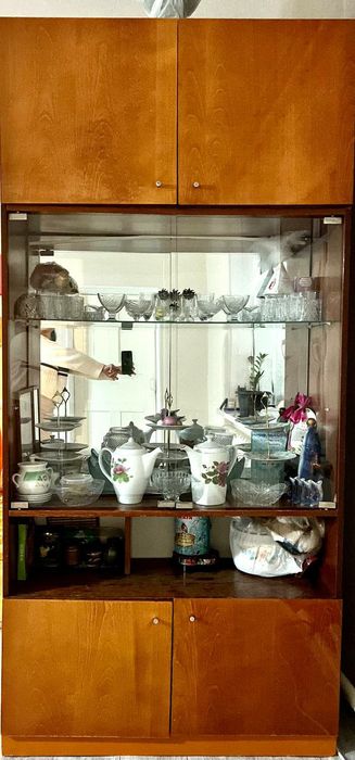 Сервант, трельяж, журнальный столик