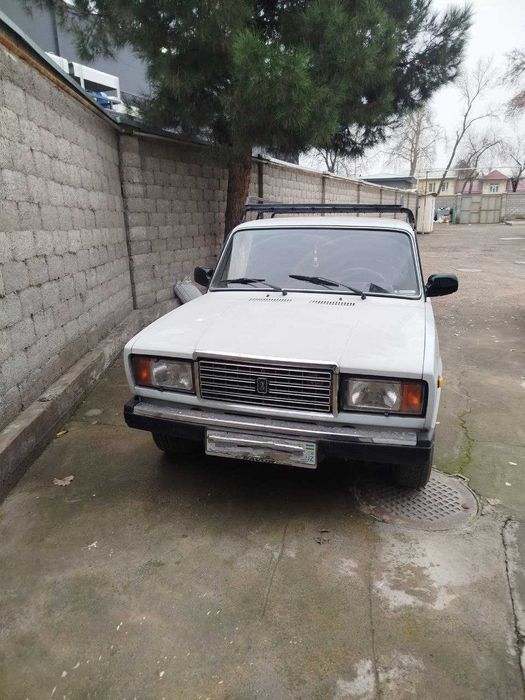 LADA 2107  gaz benzin