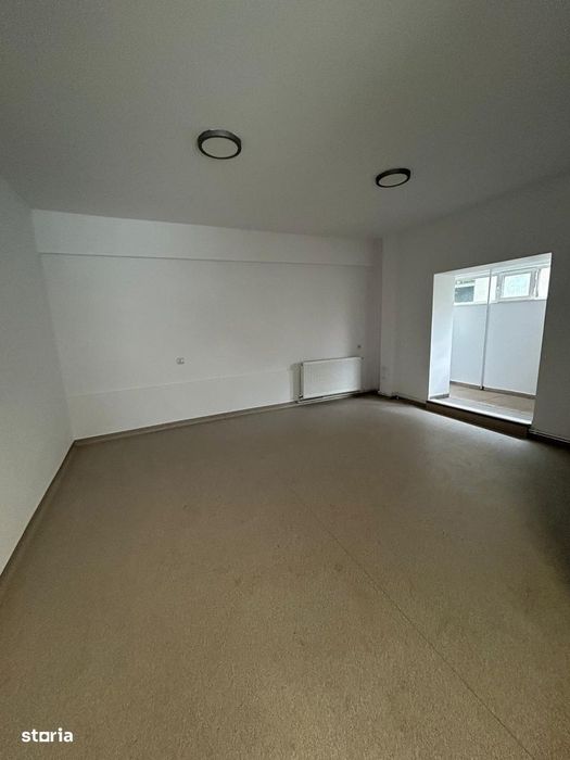 Spatiu comercial la inchiriat - zona centrala