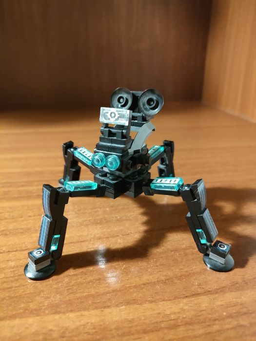 Lego robotul lui Jay și lego robotul nyei