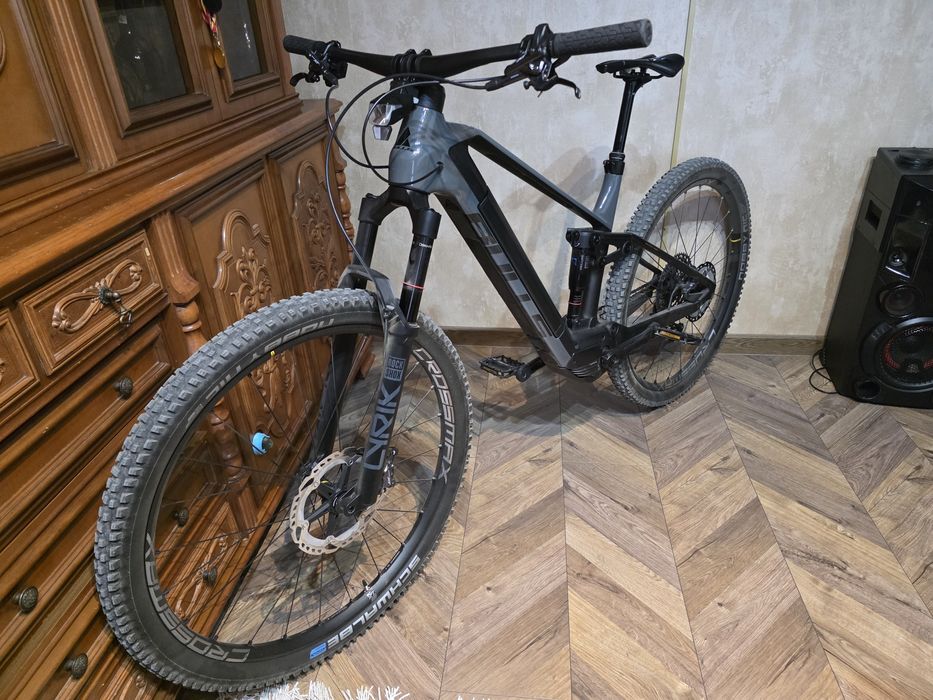 Bicicleta electrica BULLS Sonic 21kg (720wh + Di2)