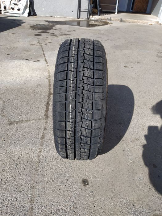 Rapid 215/55R17 Freeze S1