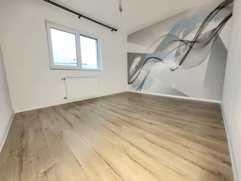 APARTAMENT in CASA+curte 135000EURO Sanpetru,75mp,3 cam,2 bai,BRASOV