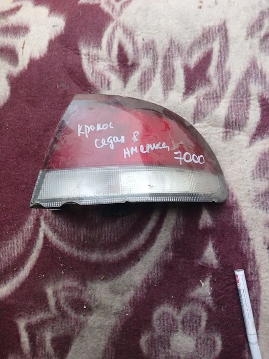 Фонарь Мазда Кронос седан