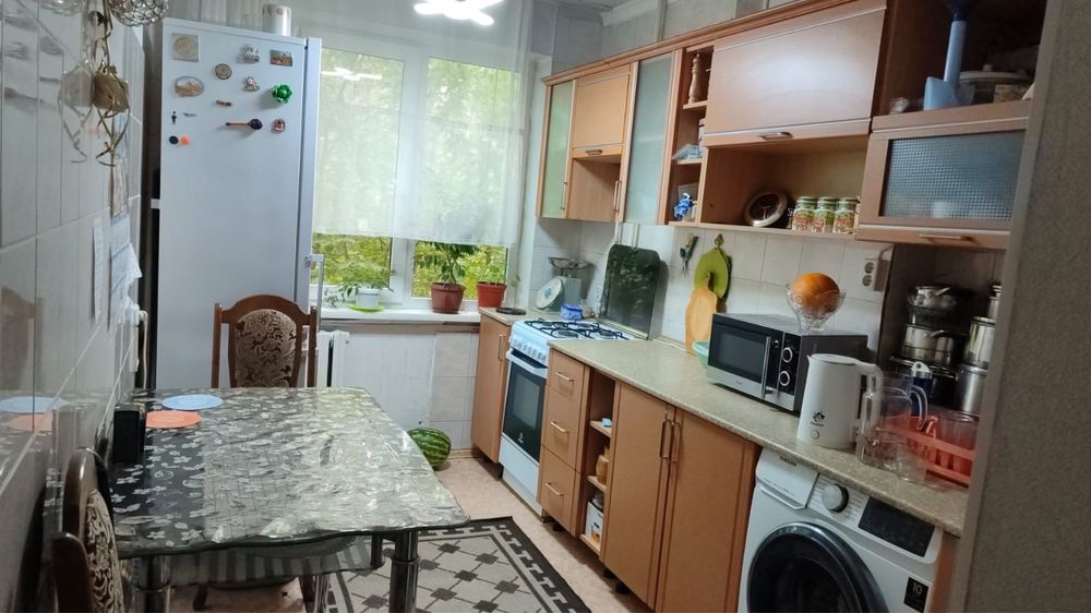 Продам квартиру 4х ком, на 2м эт.В старом городе