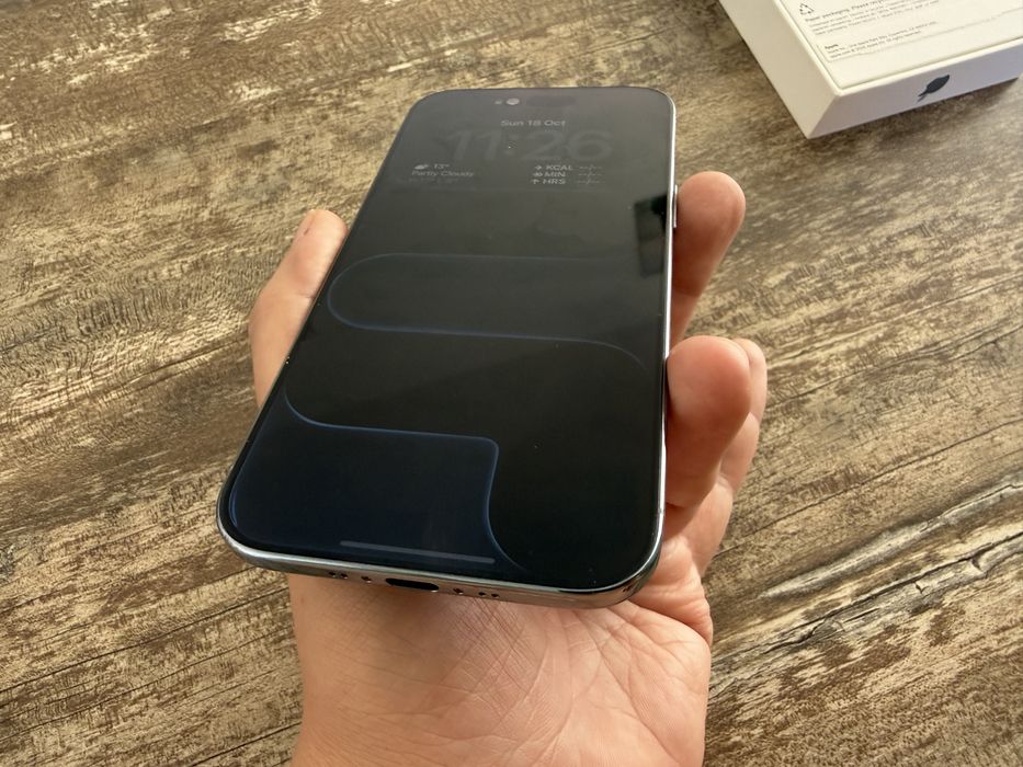 iPhone Air 256GB Sky Blue – отлично състояние, батерия 92%